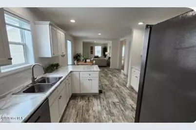 896 Academy Street, Fair Bluff, NC 28439 - Photo 6