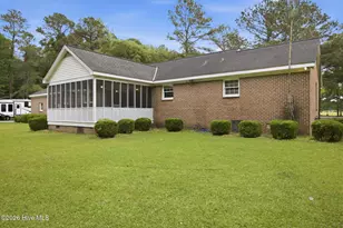 8678 Joe Brown Hwy S, Clarendon, NC 28432 - Photo 32