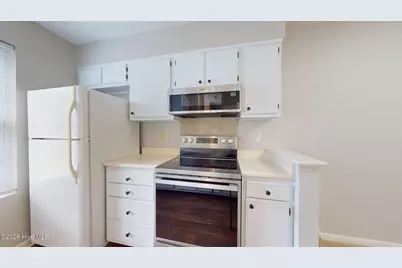 1203 Wilshire Circle, Aberdeen, NC 28315 - Photo 12