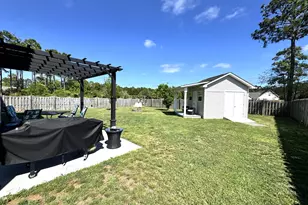 418 Amaryllis Ln, Holly Ridge, NC 28445 - Photo 32