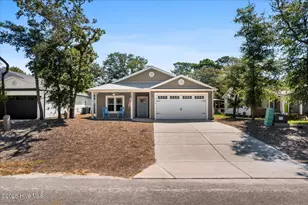116 NE 35th St, Oak Island, NC 28465 - Photo 4
