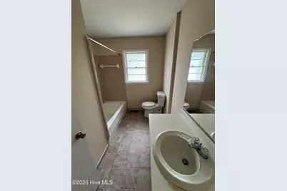 809 Fox Street, Elizabethtown, NC 28337 - Photo 6