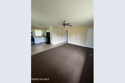 809 Fox Street, Elizabethtown, NC 28337 - Photo 4