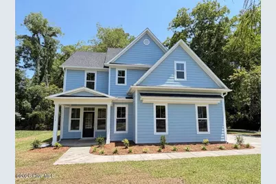 104 Live Oak Circle, Lake Waccamaw, NC 28450 - Photo 1