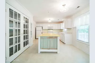 1643 Chadwick Shores Drive, Sneads Ferry, NC 28460 - Photo 18