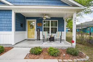 206 NE 76th St, Oak Island, NC 28465 - Photo 2