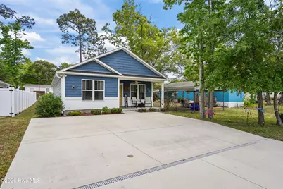 206 NE 76th Street, Oak Island, NC 28465 - Photo 4