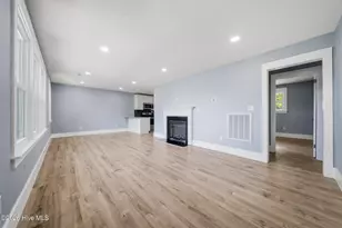 1719 Old Folkstone Rd, Sneads Ferry, NC 28460 - Photo 6