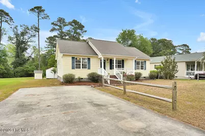 280 Crystal Road, Southport, NC 28461 - Photo 2