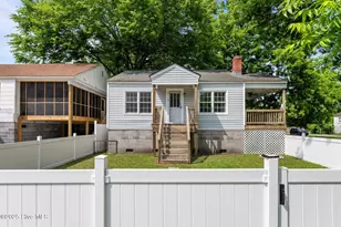 2402 Oaks Rd, New Bern, NC 28560 - Photo 1