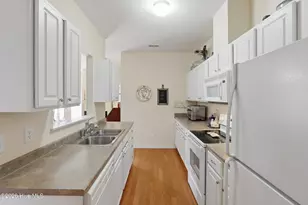 150 Oak Towne Dr, Greenville, NC 27858 - Photo 4