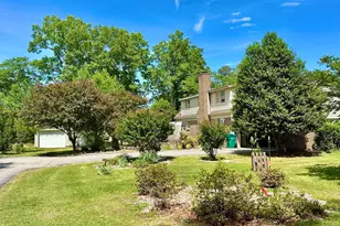 407 4th St, Bladenboro, NC 28320 - Photo 4