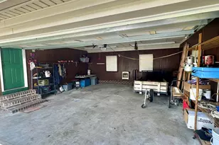 407 4th St, Bladenboro, NC 28320 - Photo 24