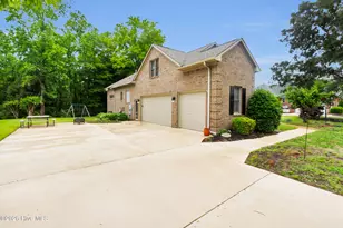 106 Brugg Ct, New Bern, NC 28562 - Photo 32