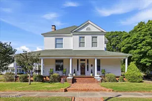 218 W College St, Mount Olive, NC 28365 - Photo 1