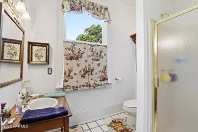 218 W College Street, Mount Olive, NC 28365 - Photo 42