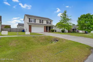 413 Little Creek Ct, Jacksonville, NC 28546 - Photo 1
