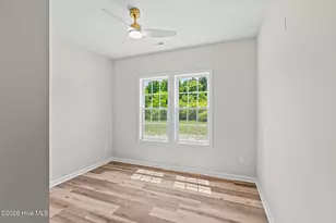 402 Wade Dr, Richlands, NC 28574 - Photo 32