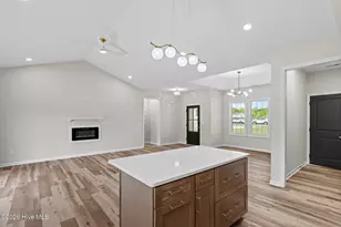 402 Wade Dr, Richlands, NC 28574 - Photo 10