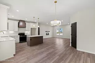 406 Wade Dr, Richlands, NC 28574 - Photo 14