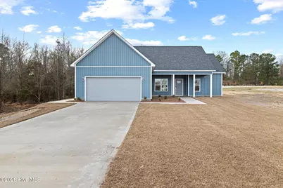 405 Wade Drive, Richlands, NC 28574 - Photo 1