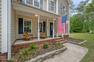 257 Wagonwheel Ln, Richlands, NC 28574 - Photo 2