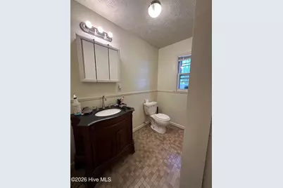 109 W Chestnut Street, Maxton, NC 28364 - Photo 16