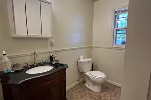 109 W Chestnut St, Maxton, NC 28364 - Photo 16