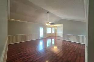 19 Atlantic Ave, Benson, NC 27504 - Photo 6