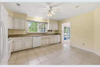 600 Winged Foot Court, New Bern, NC 28562 - Photo 8