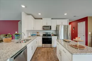 404 Frida Rd, New Bern, NC 28560 - Photo 4
