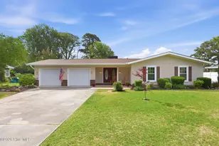 2342 N Lakeview Dr, Newport, NC 28570 - Photo 1