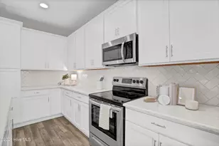 402 Reynolds Ct, Sneads Ferry, NC 28460 - Photo 14