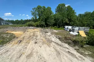 131 Dallas Dr, Beulaville, NC 28518 - Photo 2