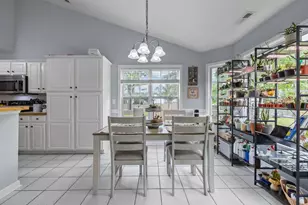 405 W Regent Ct, Jacksonville, NC 28546 - Photo 8