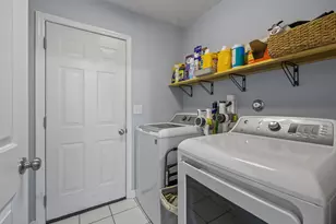 405 W Regent Ct, Jacksonville, NC 28546 - Photo 32
