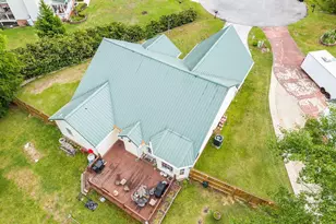 405 W Regent Ct, Jacksonville, NC 28546 - Photo 4