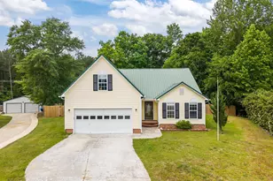 405 W Regent Ct, Jacksonville, NC 28546 - Photo 1