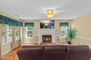 115 Neuse Harbour Blvd, New Bern, NC 28560 - Photo 2