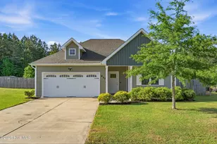 417 Old Stage Rd, Richlands, NC 28574 - Photo 2