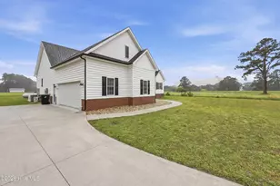 103 Blimp View Dr, Elizabeth City, NC 27909 - Photo 2