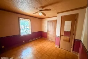 404 E Elizabeth St, Selma, NC 27576 - Photo 6