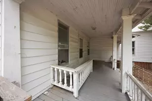 211 Pollock St, Pollocksville, NC 28573 - Photo 32
