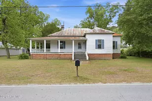 211 Pollock St, Pollocksville, NC 28573 - Photo 28
