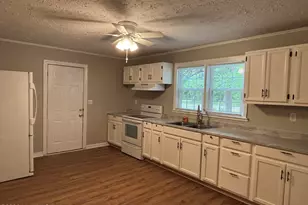 2455 Quewhiffle Rd, Aberdeen, NC 28315 - Photo 4