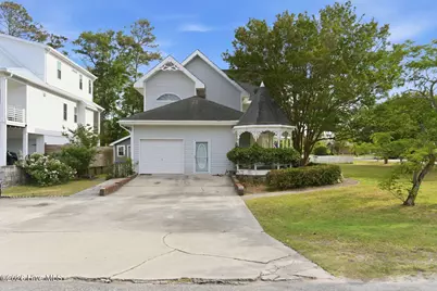701 Fifth Street S, Carolina Beach, NC 28428 - Photo 4