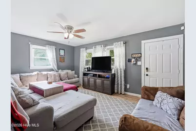 310 White Oak Street, Jacksonville, NC 28540 - Photo 6
