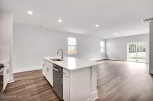 405 Driftwood Dr, Richlands, NC 28574 - Photo 14