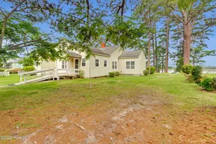 402 Madam Moores Ln, New Bern, NC 28562 - Photo 32