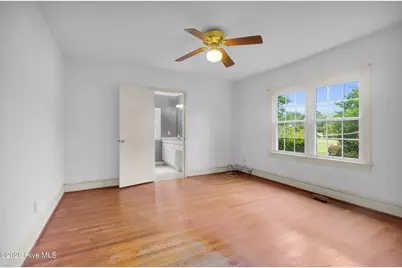 402 Madam Moores Lane, New Bern, NC 28562 - Photo 18